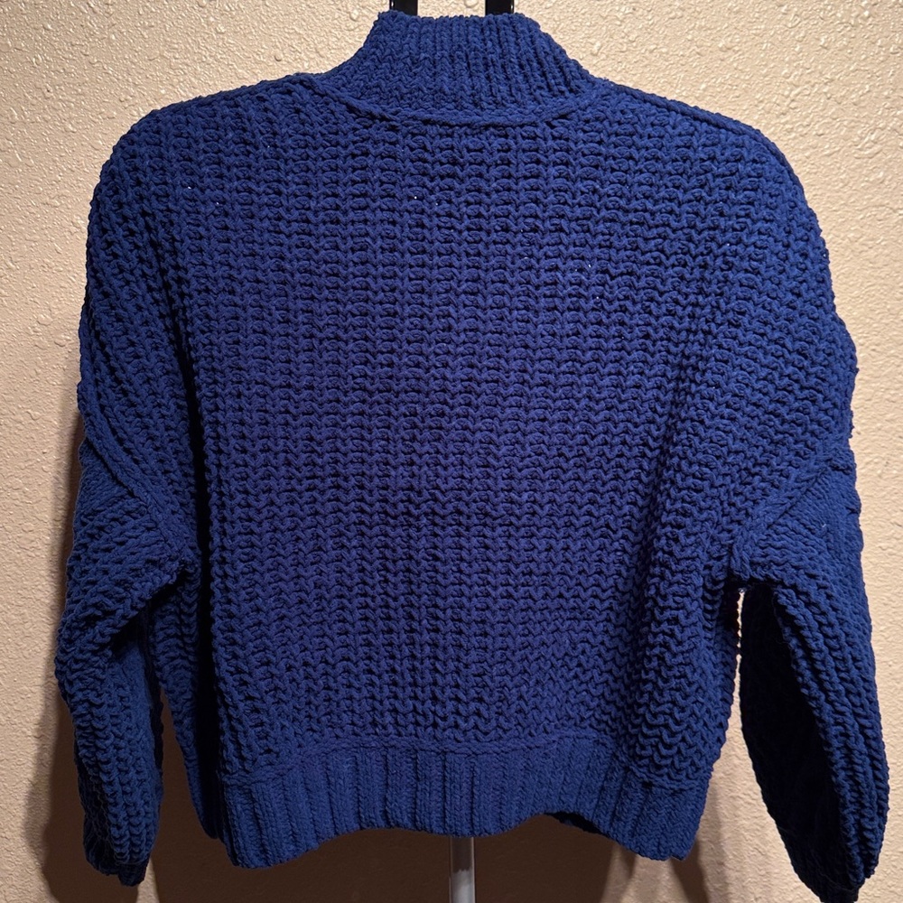 Navy blue cable knit crochet baby soft mock neck sweater women’s small NEW - Picture 6 of 8